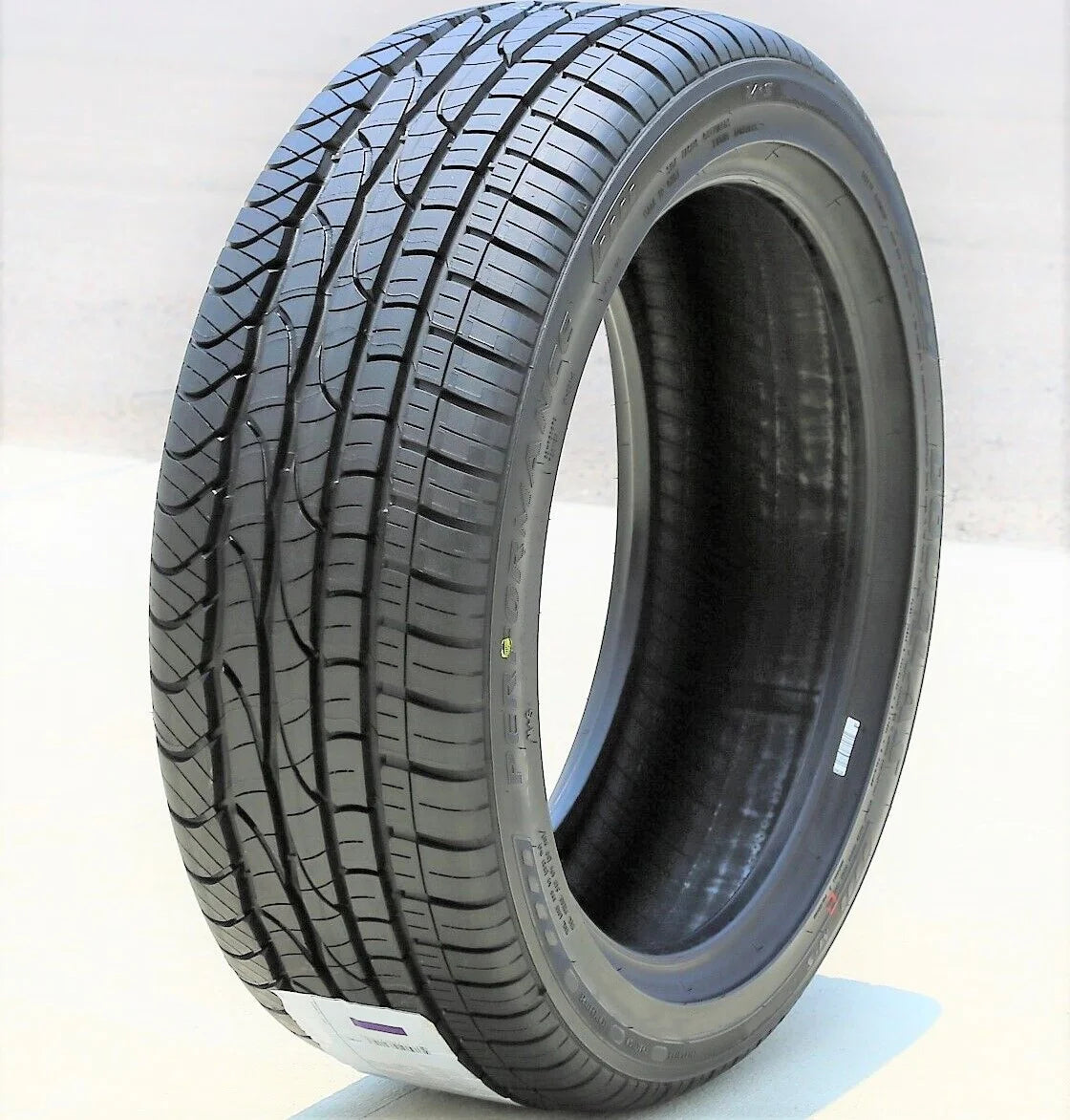 215/50R17 91V Performance Tires Set of 4 F92571