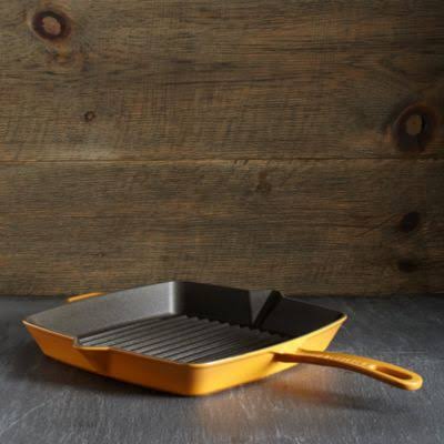 Saffron Cast-Iron Square Grill Pan K859536